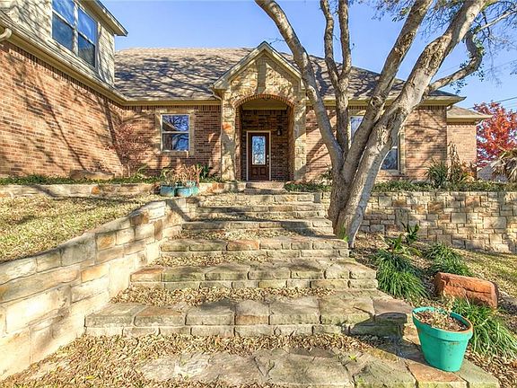 3rd image of 6203 Carrizo Dr