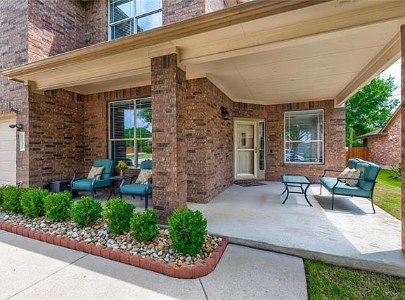 3rd image of 2102 Fall Creek Dr
