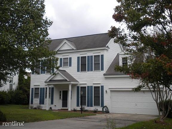 Beautiful 3bd/2ba home with bonus room!