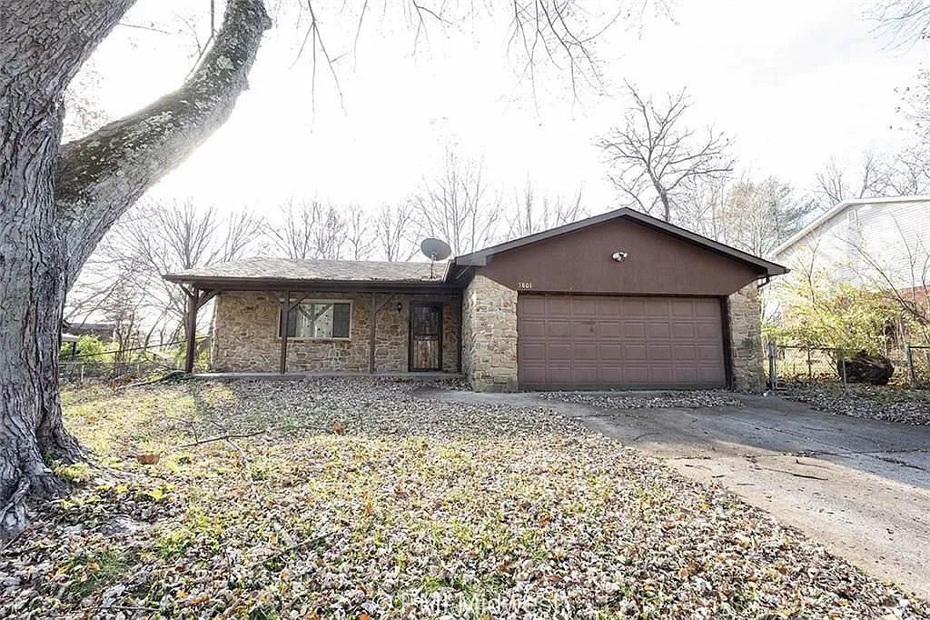 5801 Furnas Rd photo 1