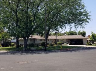 742 W Almond Dr, Clovis, CA 93612