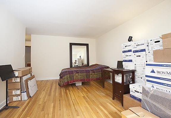 2nd image of 6707 Yellowstone Blvd APT 3C