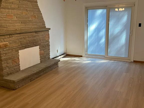 4th image of 137 Angus Dr