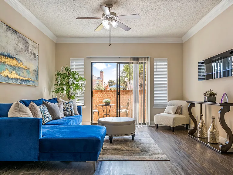 San Brisas Apartment Homes — Photo 5