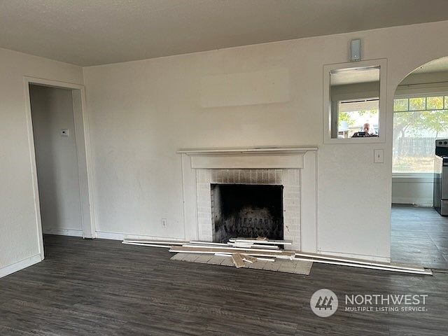 2nd image of 130 W Loop Drive