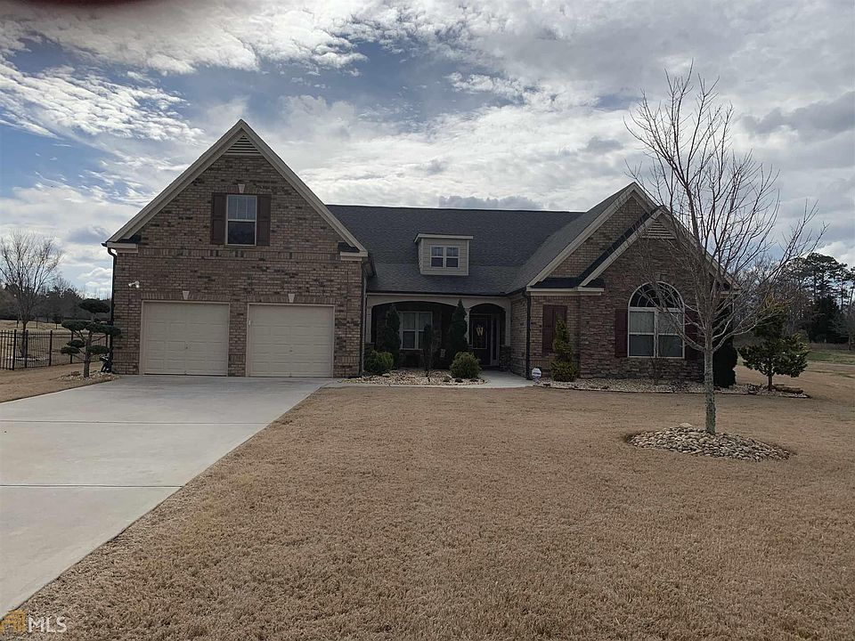1st image of 157 Hilda Way