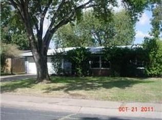 304 20th Ave N, Texas City, TX 77590
