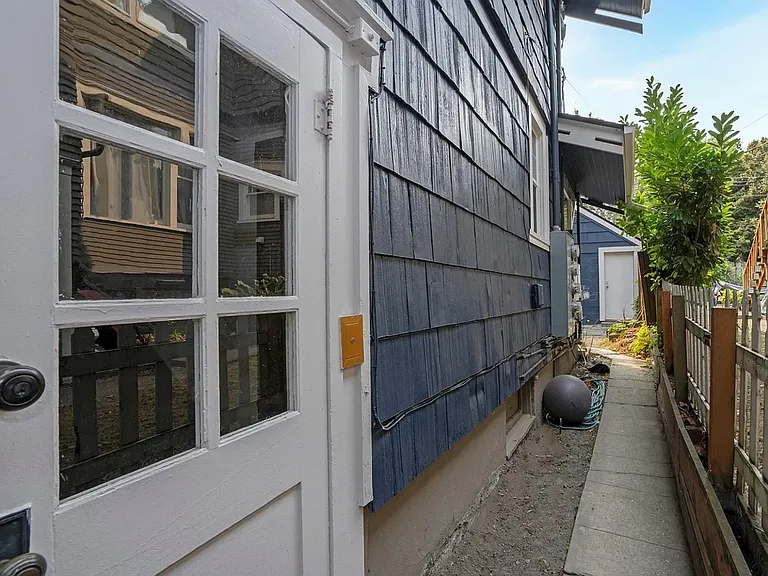2906 N 21st St #1 — Photo 7