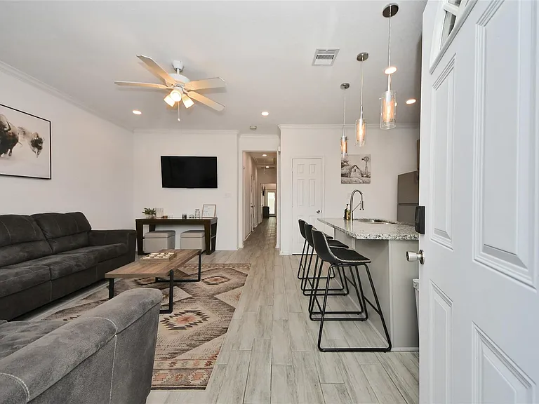 7980 Ethel St #B — Photo 4