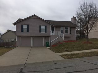 2009 SW 2nd St, Lees Summit, MO 64081