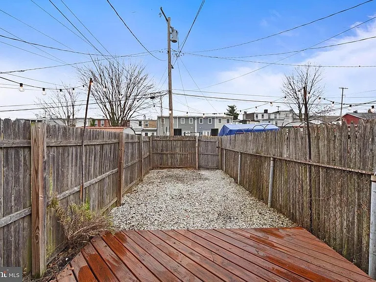 3319 Paine St — Photo 18