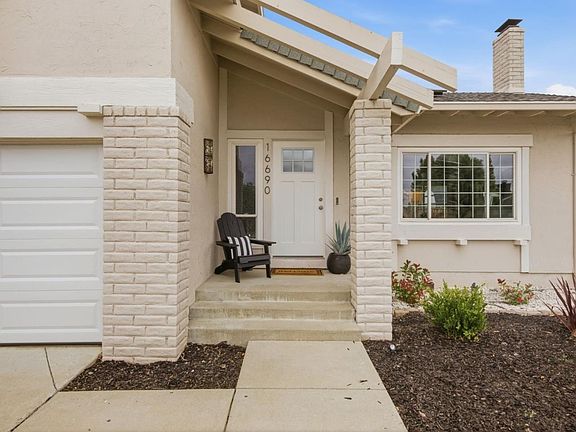 3rd image of 16690 Sorrel Way