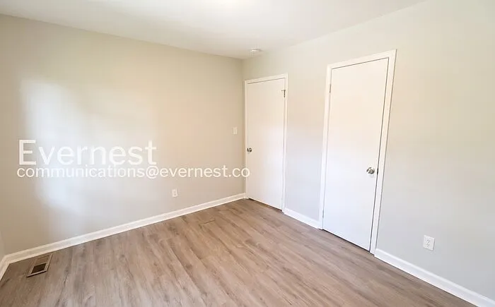 5328 Balboa Ave — Photo 14