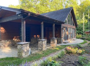 594 Pennsylvania Rd, Mills River, NC 28759