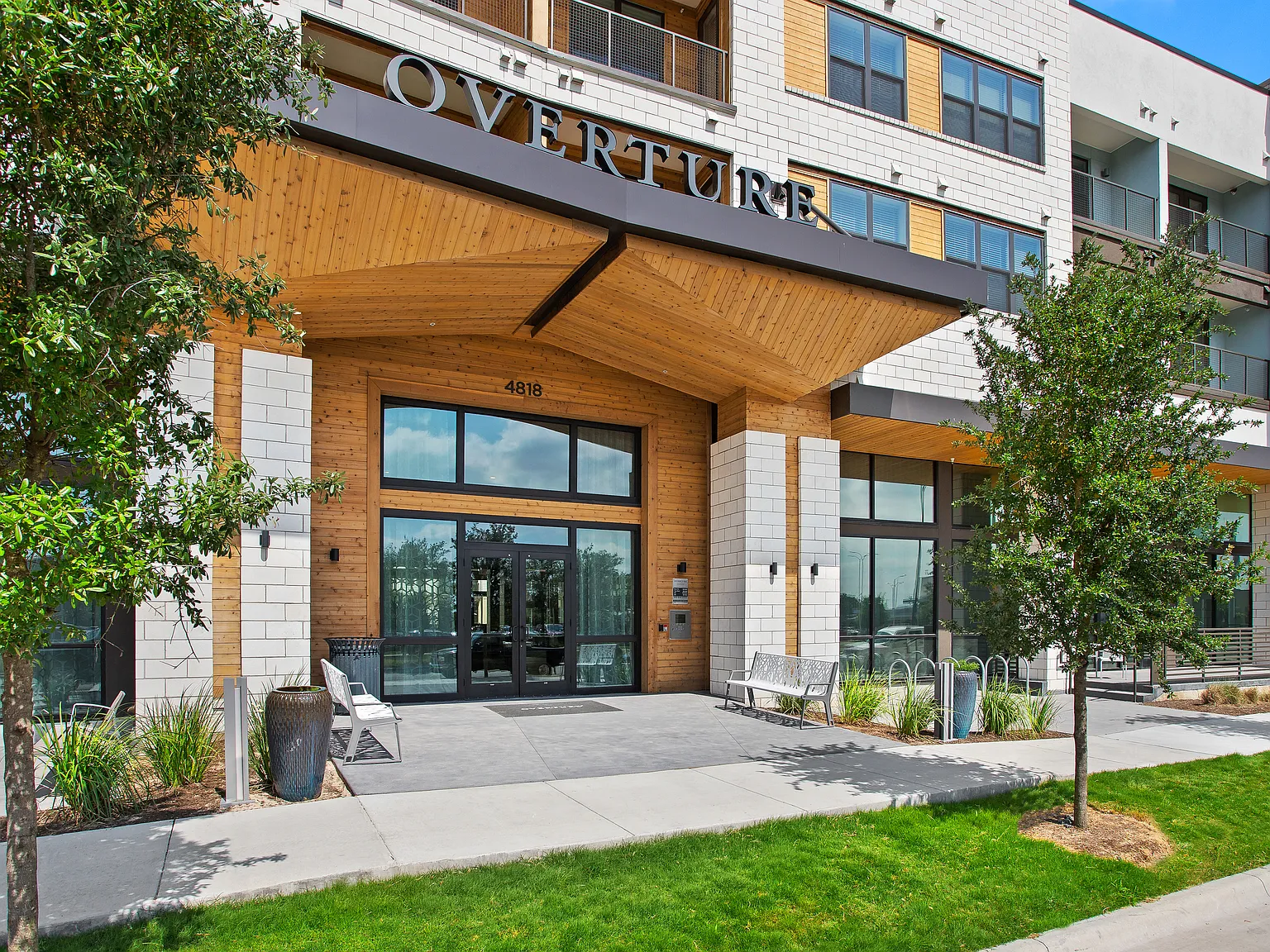 Overture Mueller - 55+ Active Adult Apartment Homes — Photo 3