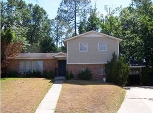 556 Markham Dr, Mobile, AL 36609