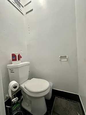 Rented by Building Equity Real Estate LLC | media 15