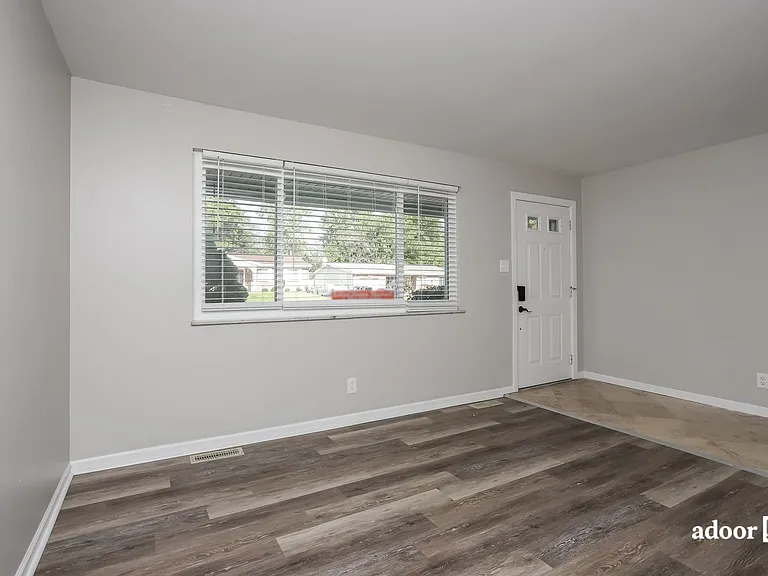 2140 Danelle Dr — Photo 4
