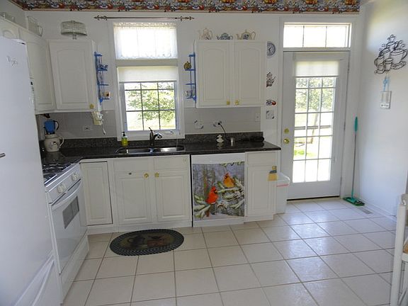 4th image of 17933 Nielsen Dr