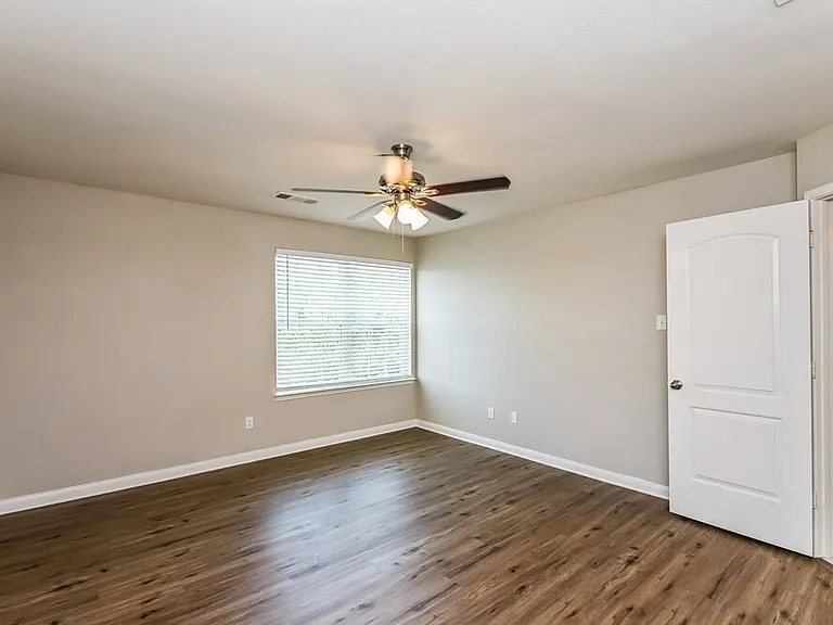 8916 Highland Orchard Dr — Photo 11