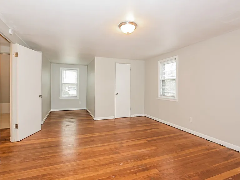 765 Boone St — Photo 9