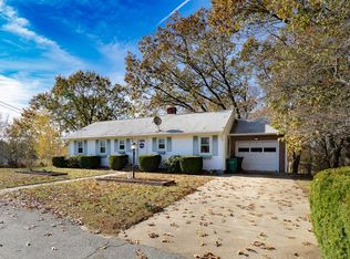 96 Dory Rd, Warwick, RI 02886