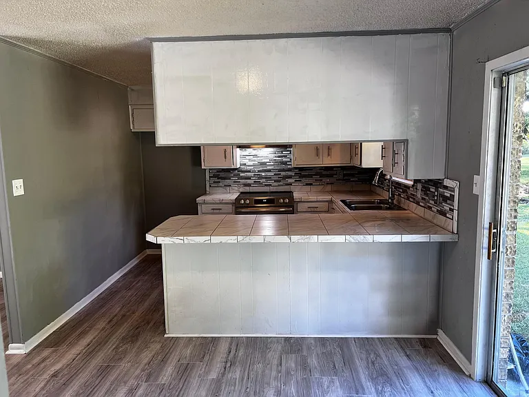 234 N Walco Rd — Photo 15