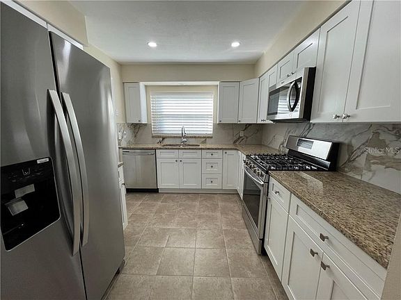 4th image of 511 Forest Dr
