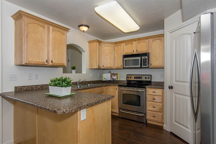 2nd image of 3821 E Rock Creek Rd APT A4