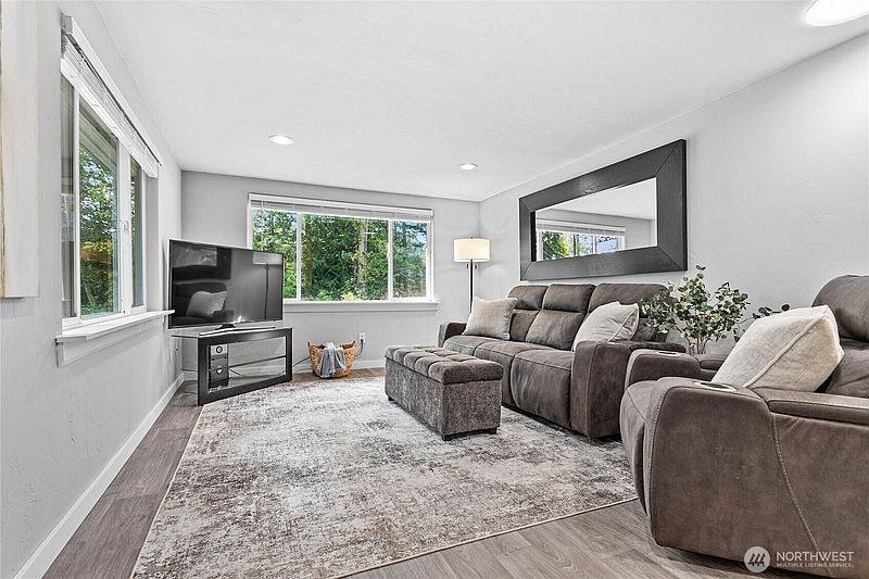 5th image of 5909 Everson Goshen Road