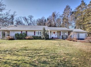 10 Brian Dr, Trumbull, CT 06611