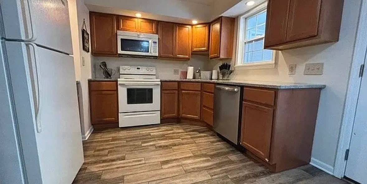 2 bed, $1,500 — Photo 3