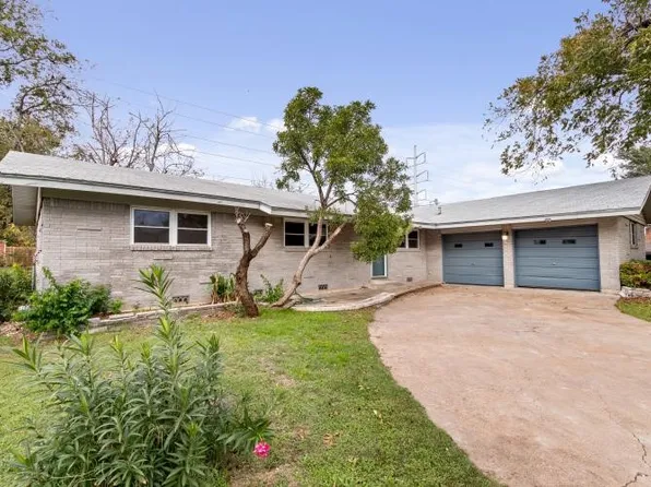 2112 Hermanson Dr, Waco, TX 76710