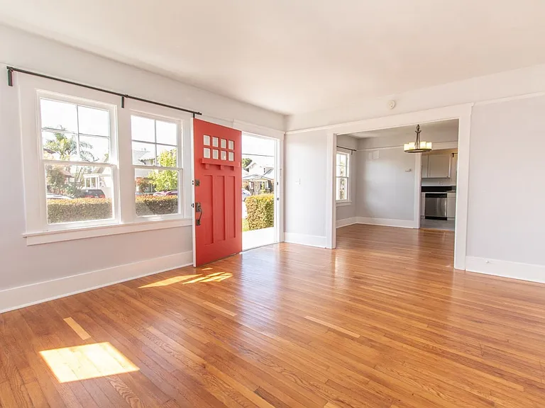 3042 Palm St — Photo 8