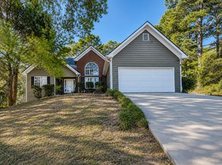 1480 Smoke Hill Dr, Hoschton, GA 30548