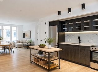 16 N Henry St #3B, Brooklyn, NY 11222