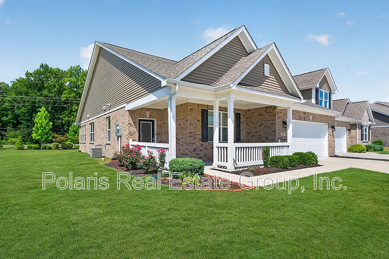 2 bed, 2.0 bath, 1813 sqft, $2,075 — Photo 2