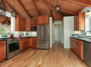 453 Poppy Hill Rd, Watsonville, CA 95076