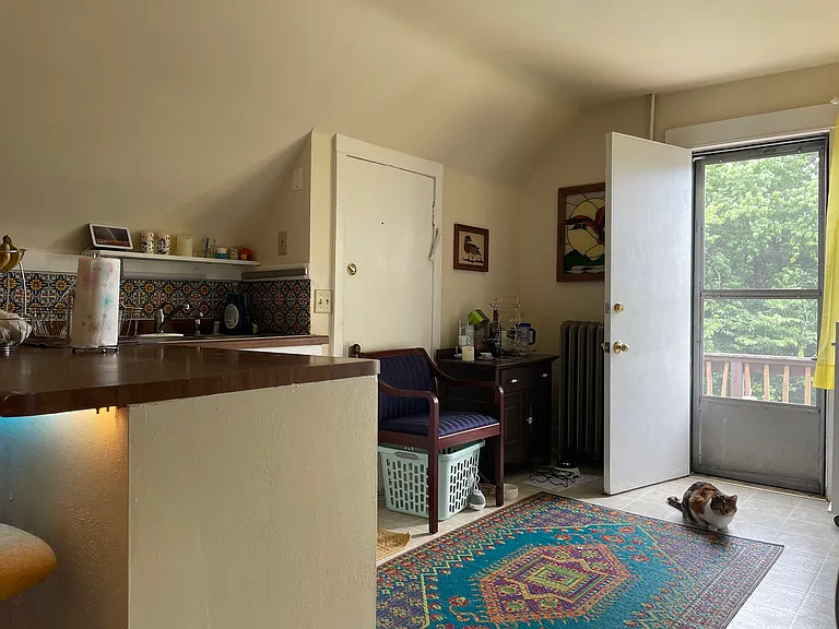 1810-1812 Winnebago St #3 — Photo 9