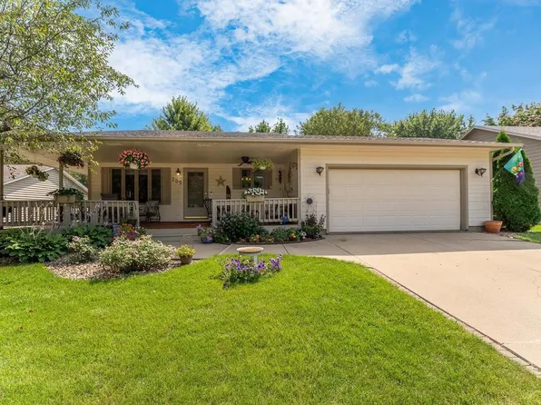 205 W Chicory Dr, Brandon, SD 57005