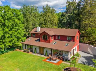 1004 Whispering Pines Ln, Charlottesville, VA 22901