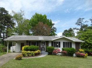 581 Roxbury Dr, Riverdale, GA 30274