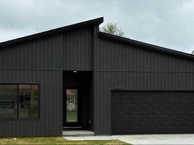 2552 W Madison Street, Springfield, MO, 65802