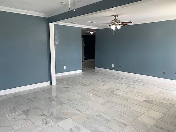 4th image of 413 Bannerwood Dr