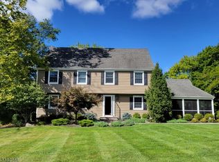 2 Timberline Dr, Bridgewater, NJ 08807