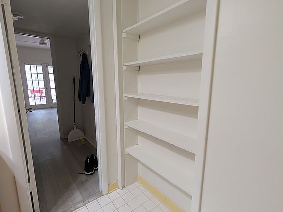 Bathroom shelves