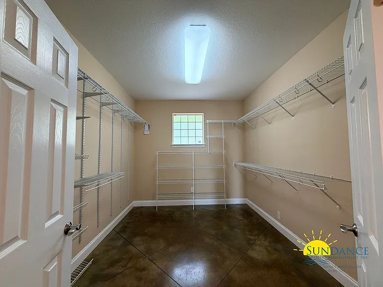 249 Beachview Dr — Photo 28