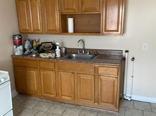 901 W 5th St #2, Chester, PA 19013