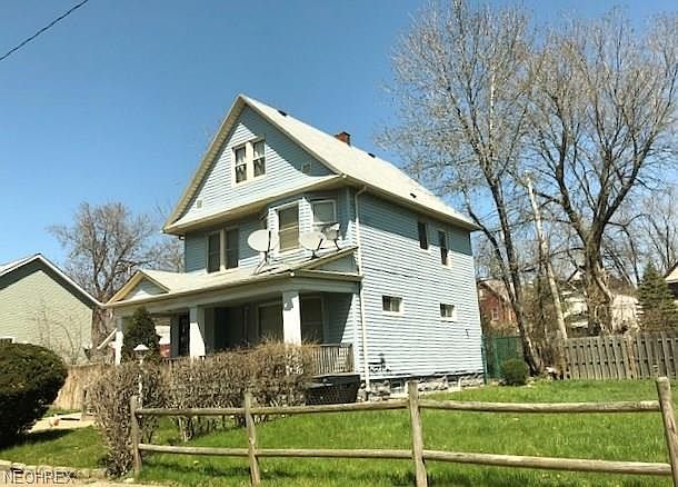 2nd image of 1373 Rosa Parks Dr