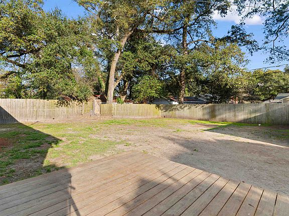 5th image of 1303 Heyward St.